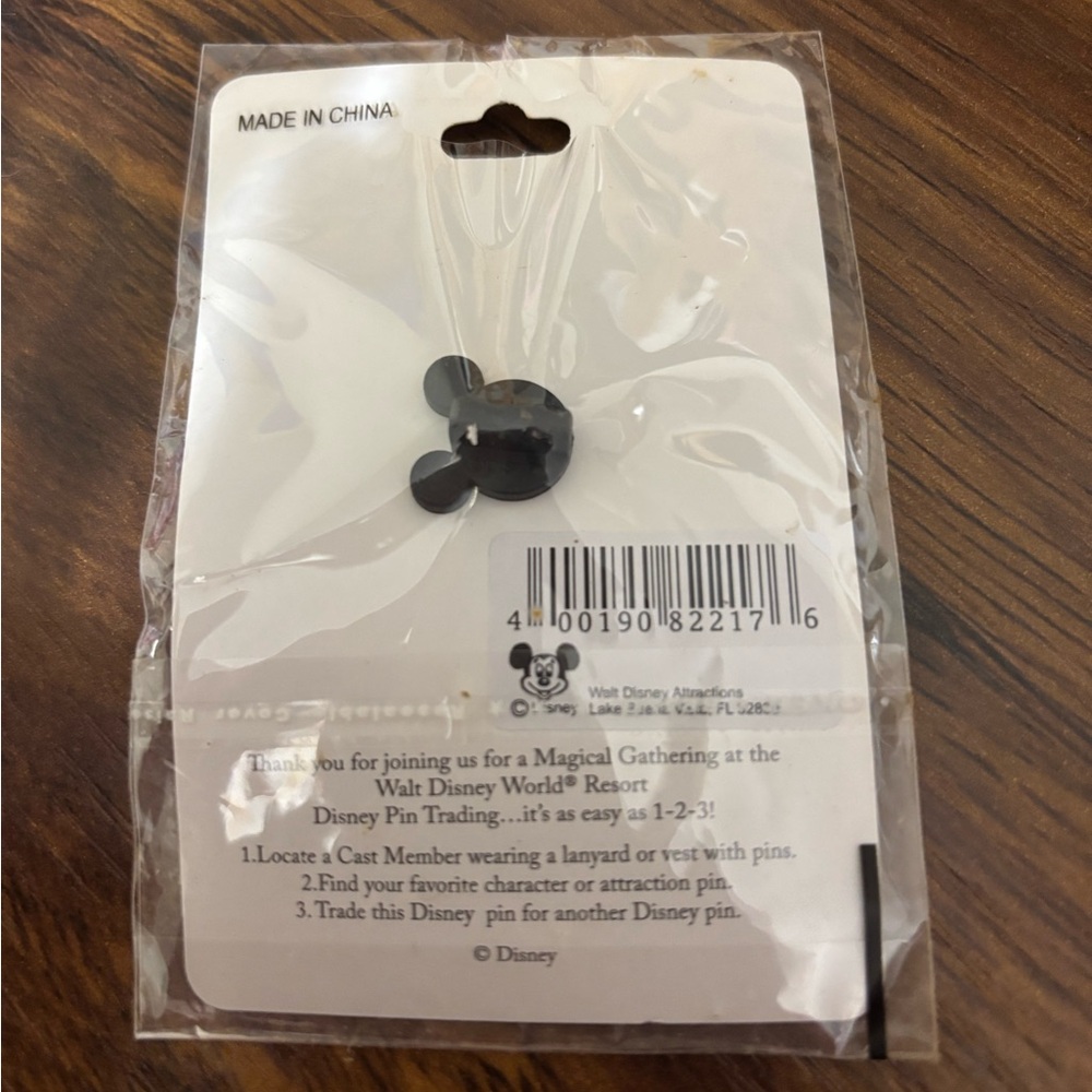 Disney Pin - Picture 2 of 2